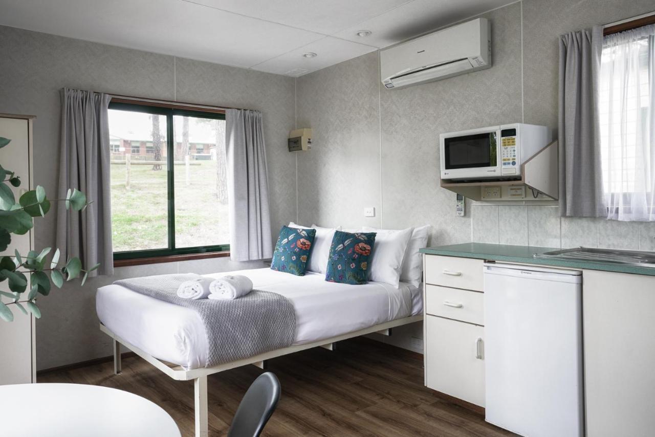 Big4 Castlemaine Gardens Hotel Bagian luar foto